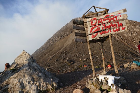 Pasar Bubrah Merapi